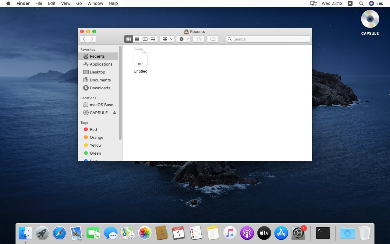 macOS Catalina sur la machine de référence : Le Finder : une fenêtre avec barre latérale et barre d'outils
